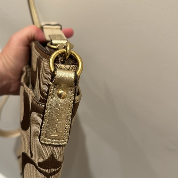 Vintage Signature Tan Gold Stripe Coach Swingback - Picture 9 of 16